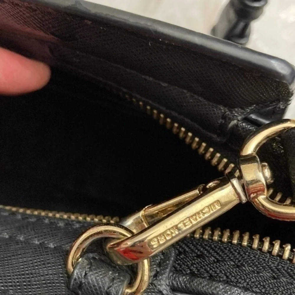 Michael kora black saffiano leather mini Selma crossbody bag